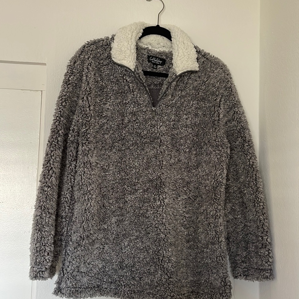 FLUFFY JACKET